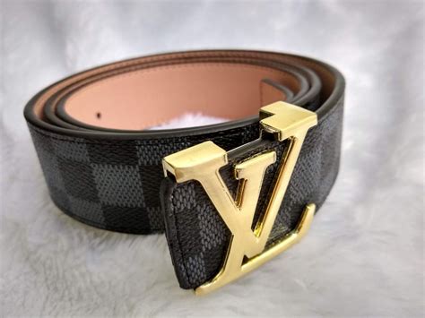 cintos louis vuitton feminino|louis vuitton buckles.